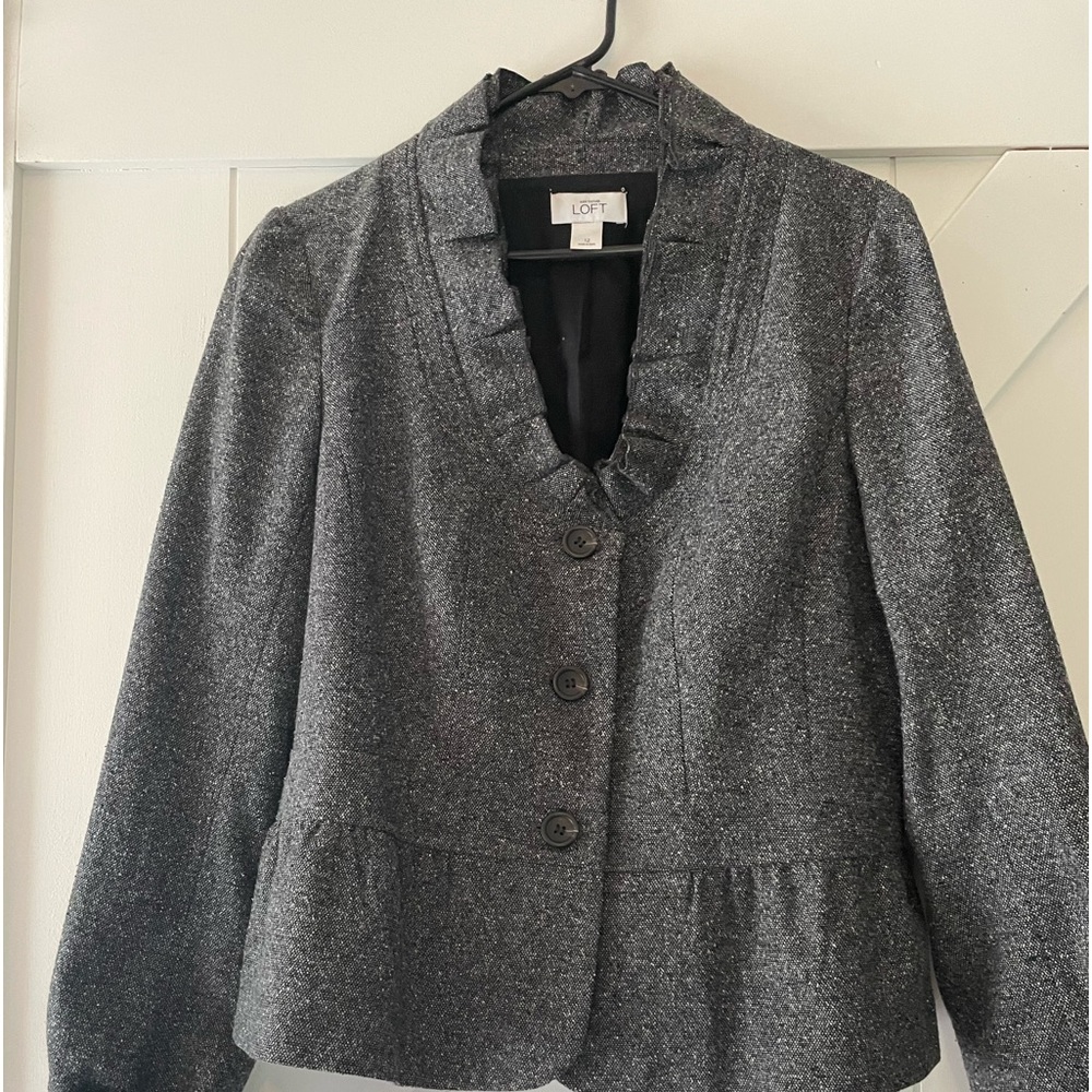 LOFT black/white ruffled blazer